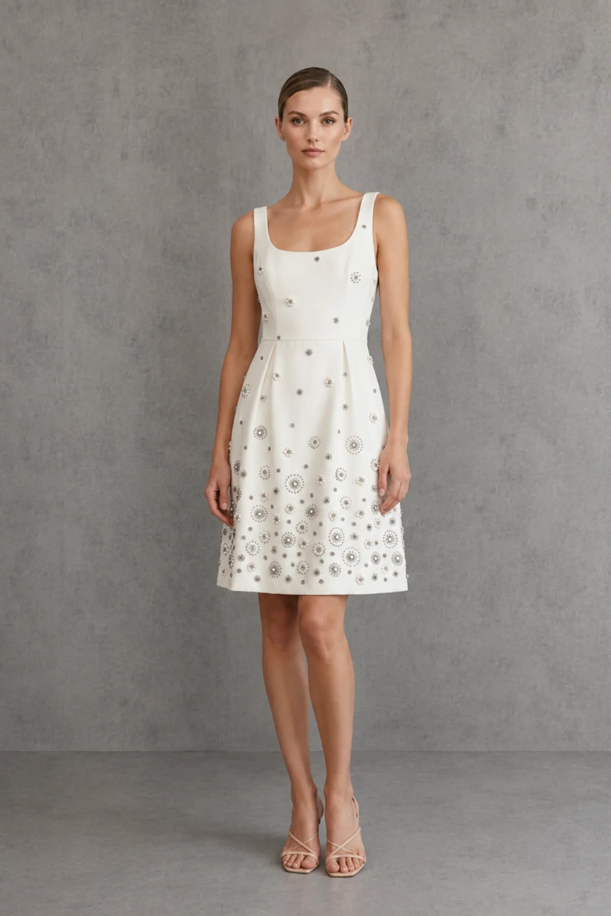 Vestido con pedrería – color marfil | Talla 6