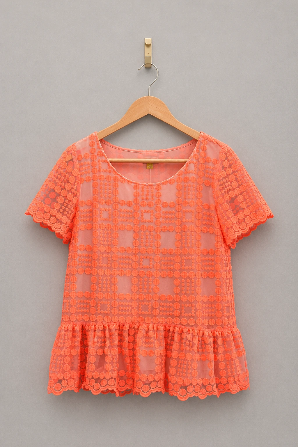Blusa Peplum Bordada - Coral - Talla S